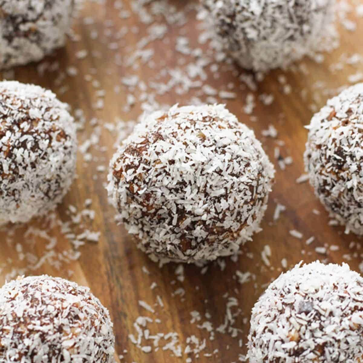 Chocolate Coconut Energy Balls