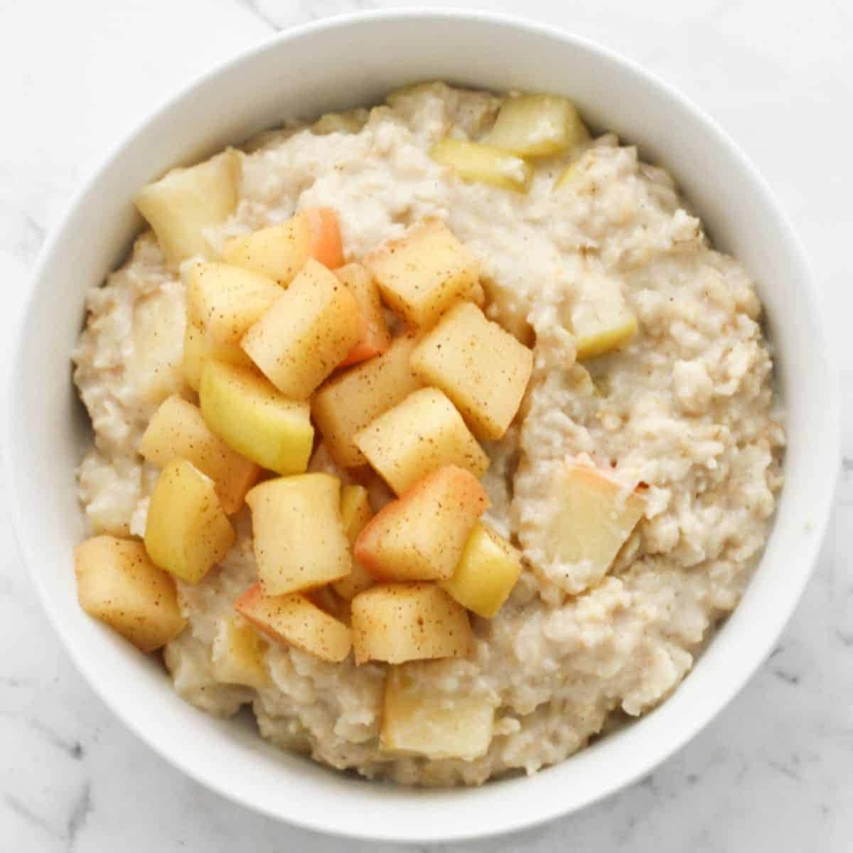 Apple Cinnamon Oatmeal