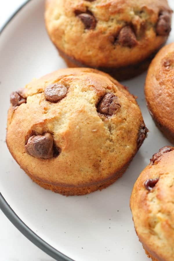 muffins on the white table