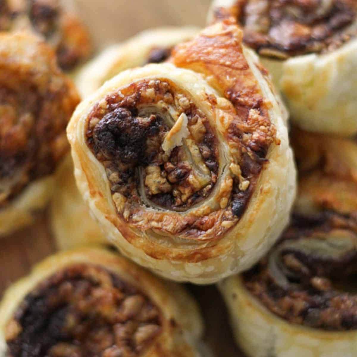 Vegemite and Cheese Pinwheels {Oven or Air Fryer}