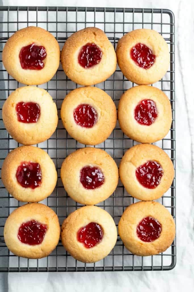 jam drops on a wire rack.