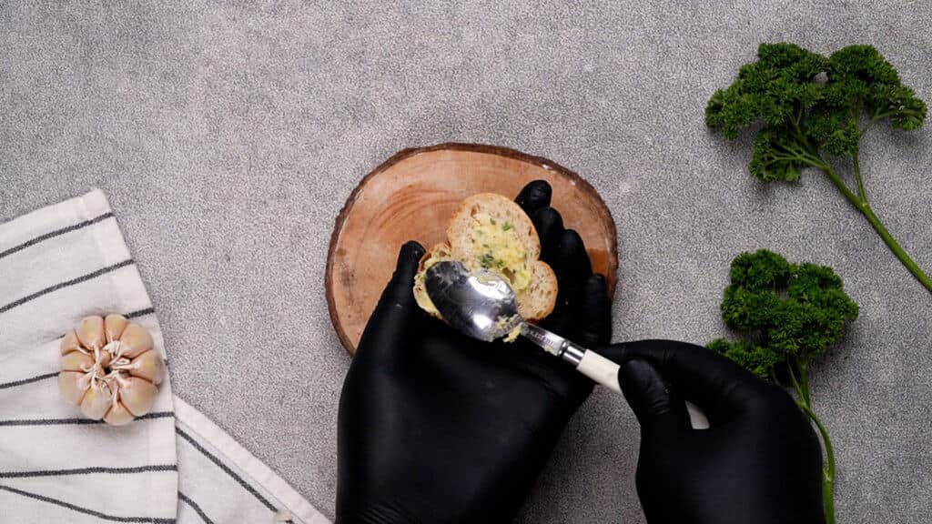 garlic butter mixture