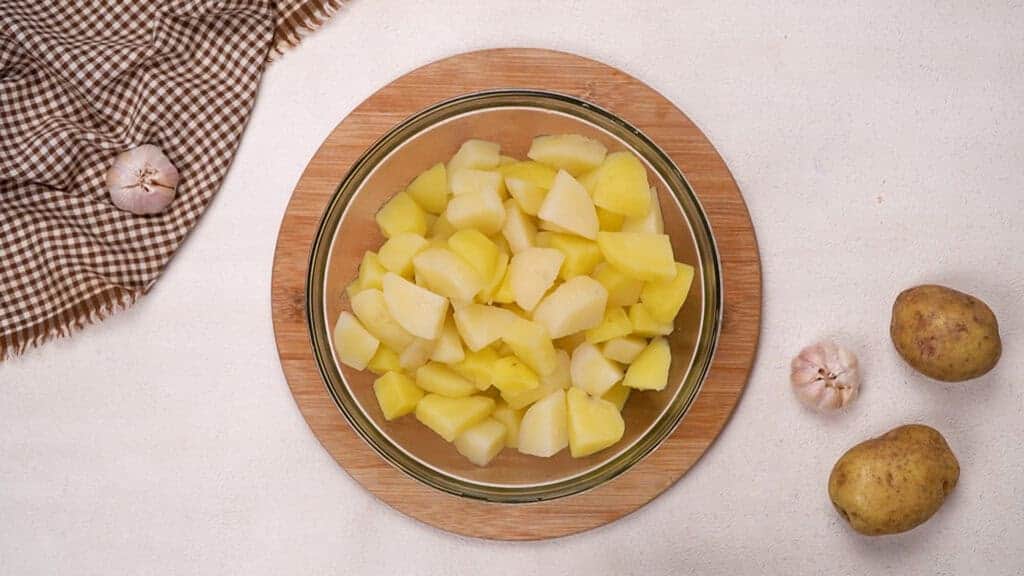 Drained veggies in the bowl