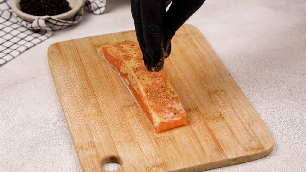 Sprinkle the salmon