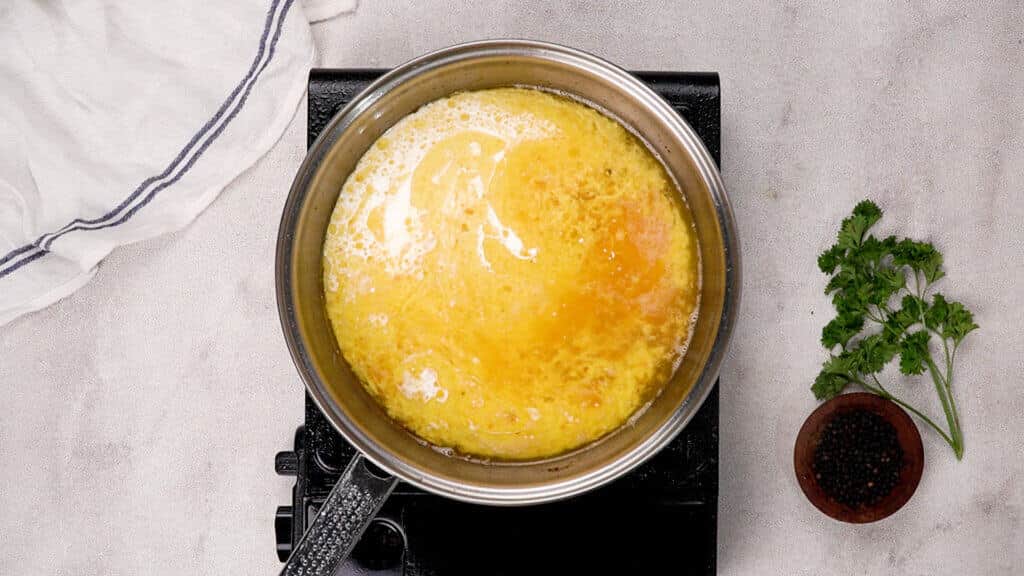 Alfredo sauce in the making