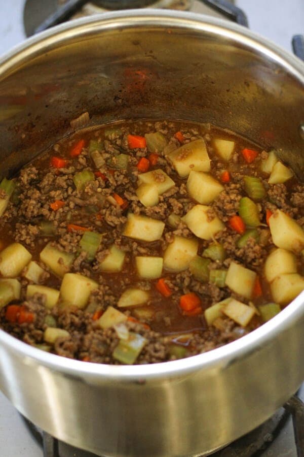 Step by step photo instructions on how to make Savoury Mince