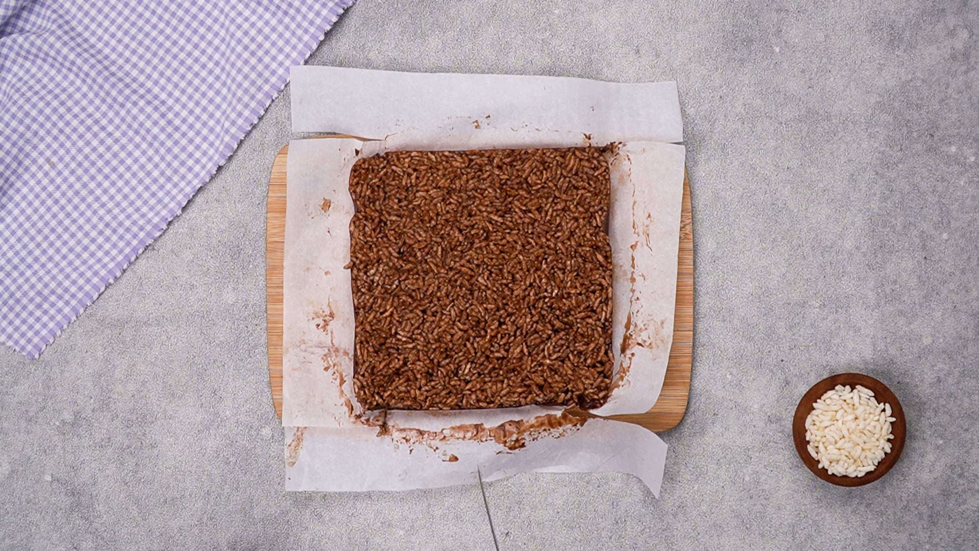 Chill the pan in the fridge for 1–2 hours, or until the bars are firm to the touch.