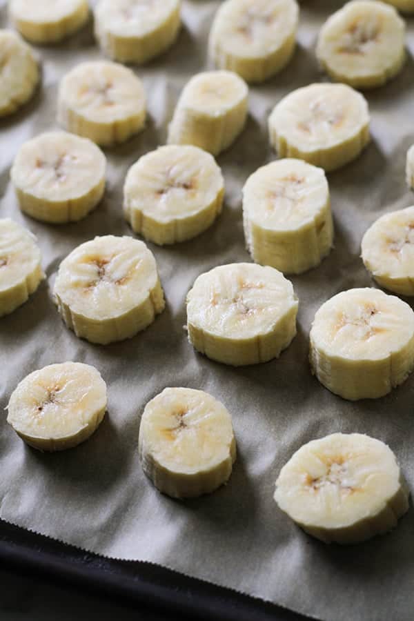 banana slices on a baking tray.