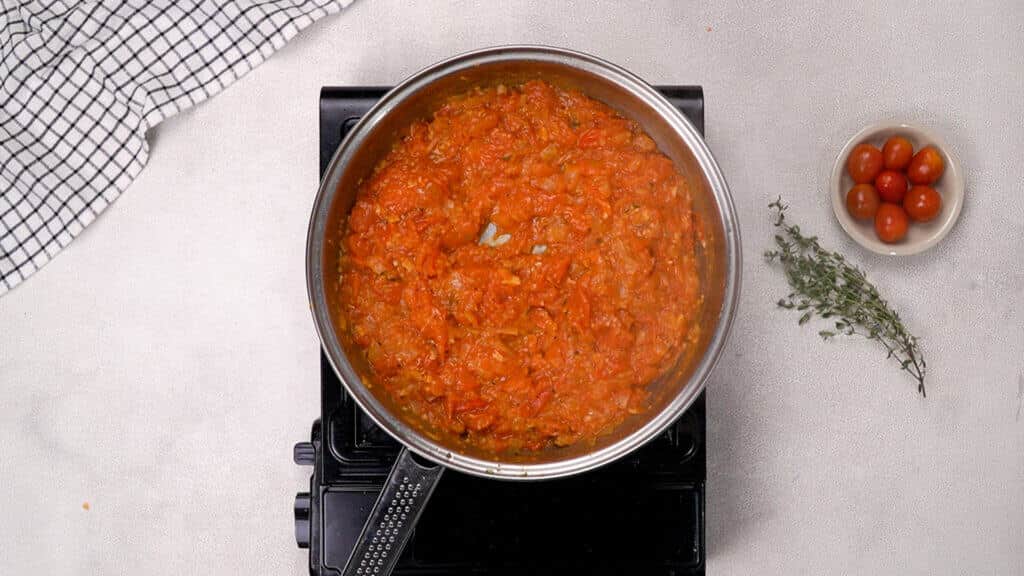 smooth cherry tomato sauce