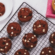 red velvet cake cookies